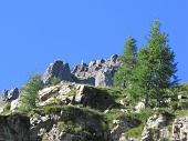 58 Cielo limpido sulla croce del Becco